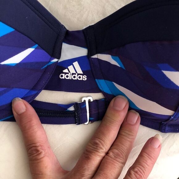 Adidas Overlay Stripe Bandeau Size XL. NWT - Picture 4 of 6